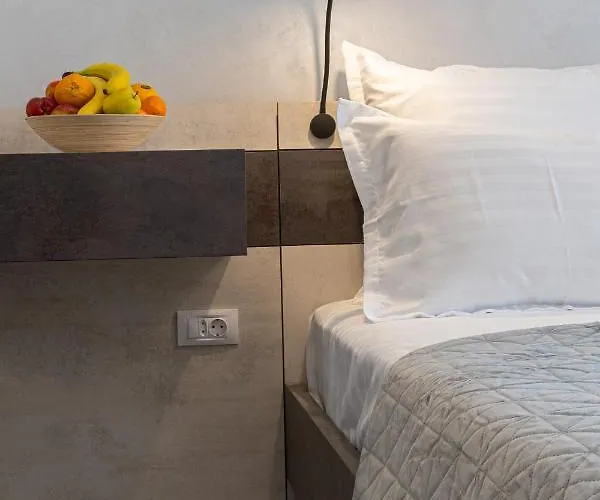 Отель Olympic Boutique 4*